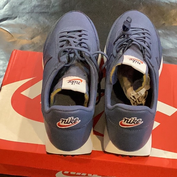 Men air tail wind 79 Nike sneakers. - Picture 3 of 7